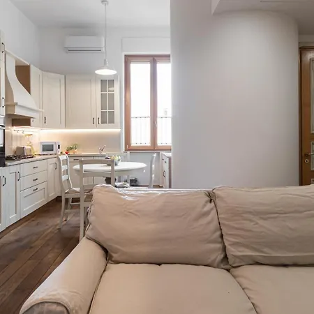 Italianway Easy - Rosales 3 C * Mediolan